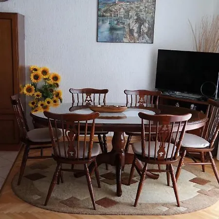 Ana Apartment