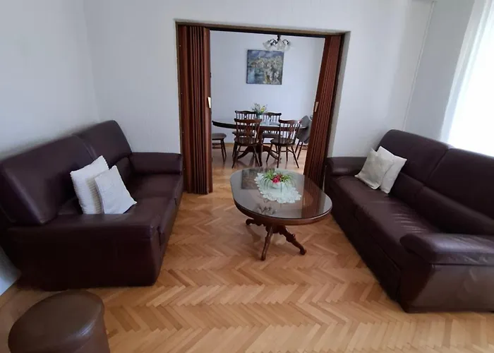 Ana Apartment *