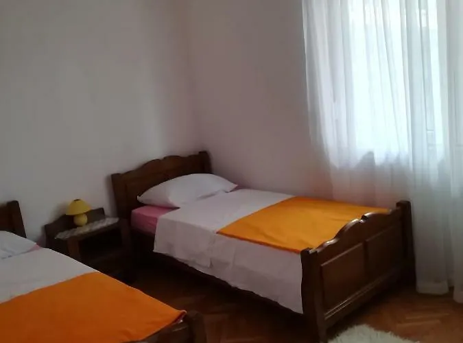 Apartment Ana
